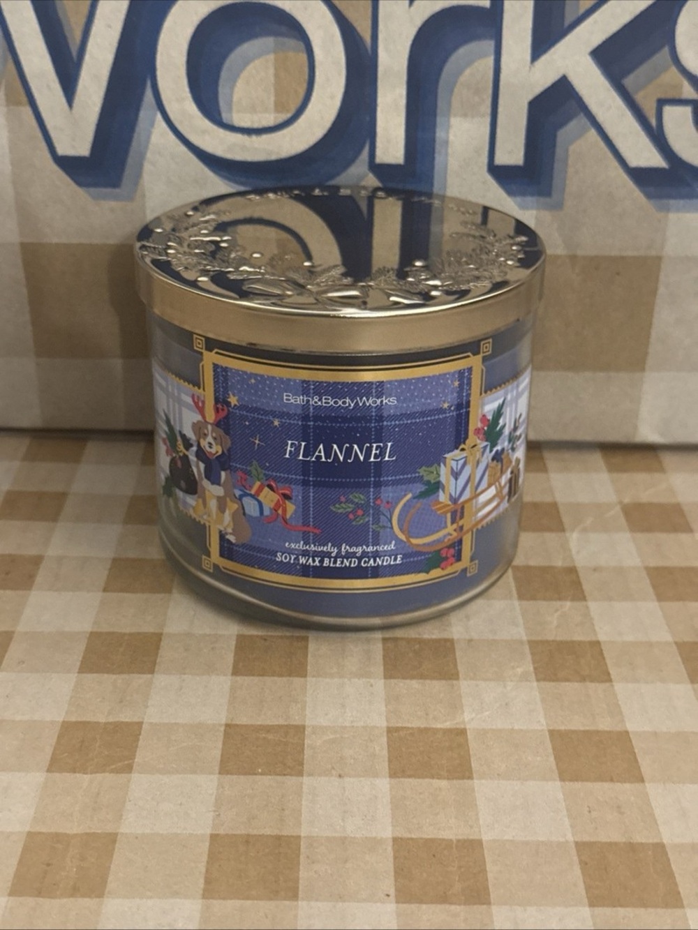 Bath & Body Works Flannel 3-Wick Candle - New with Decorative Lid - Picture 2 of 2